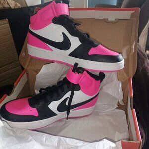 Nike Shoes Sz: 6.5Y Black Pink White New in Box (Unisex) NIB Velcro/strings